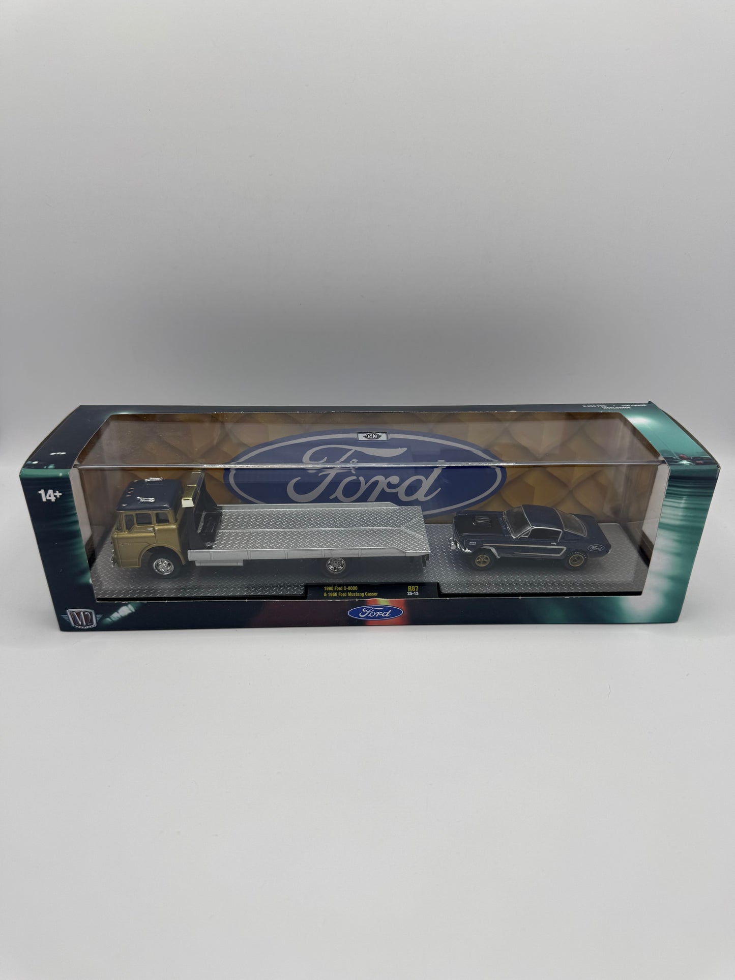 M2 Machines: Set Ford Auto-Transport - Edición de Colección