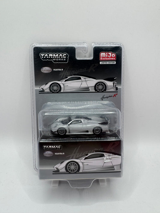 Tarmac works: Pagani Huayra R - White