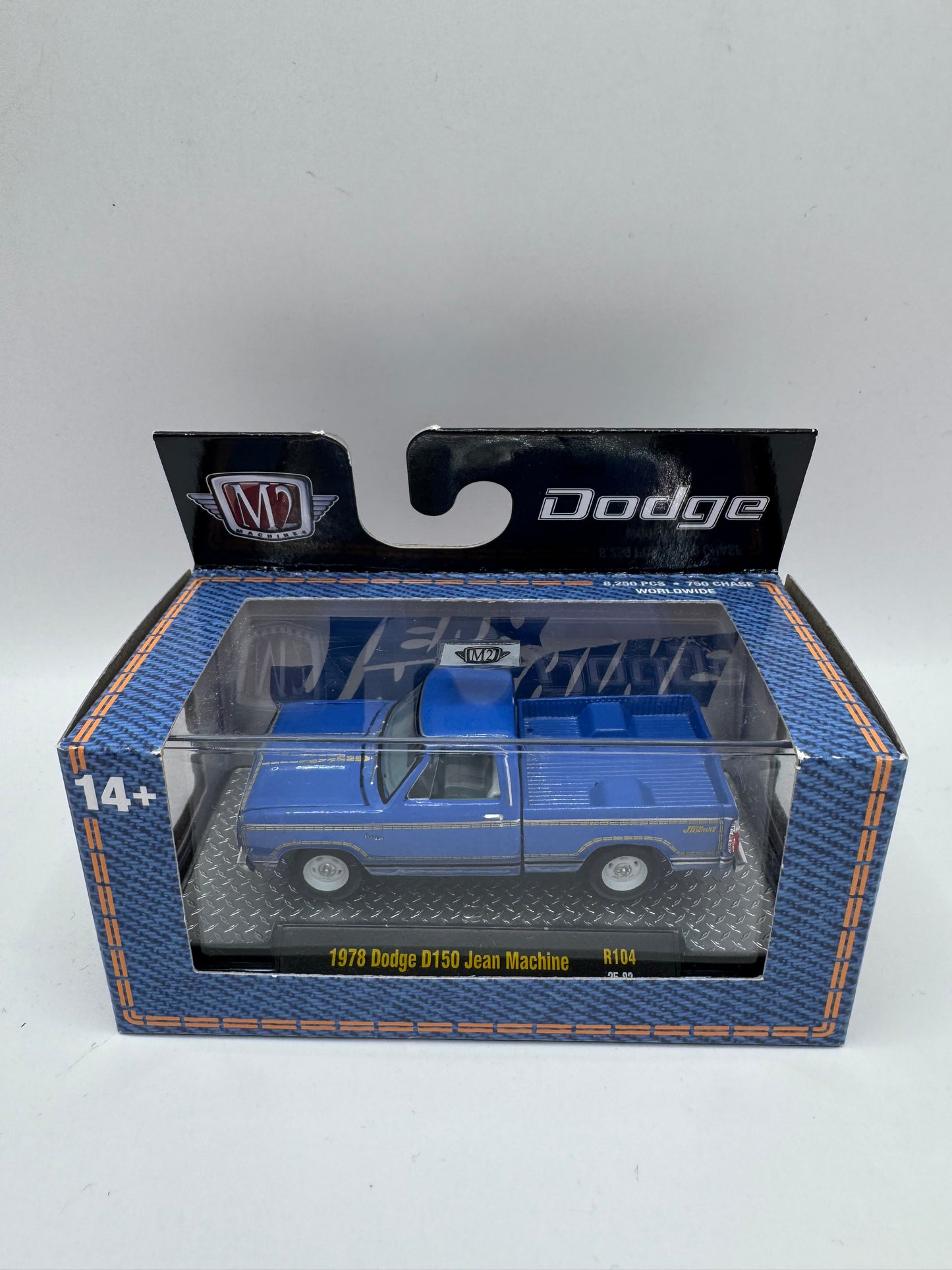 M2 Machines: 1978 Dodge D150 "Jean Machine" - Edición Limitada R104