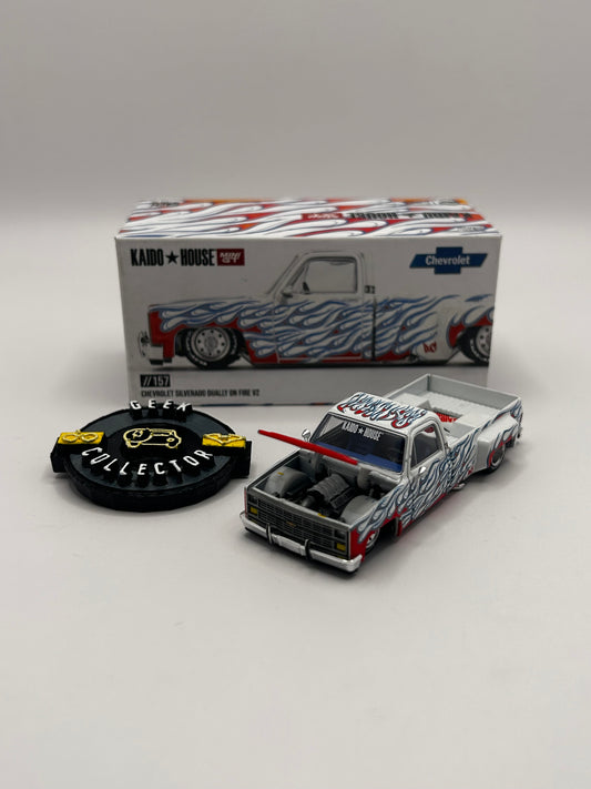 Mini GT x Kaido House: Chevrolet Silverado Dually "On Fire" V2