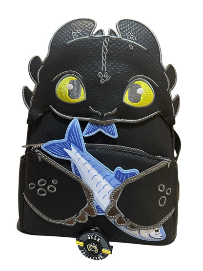 Mini Mochila Loungefly: Cómo Entrenar a tu Dragón - Chimuelo (Toothless) con Pescado