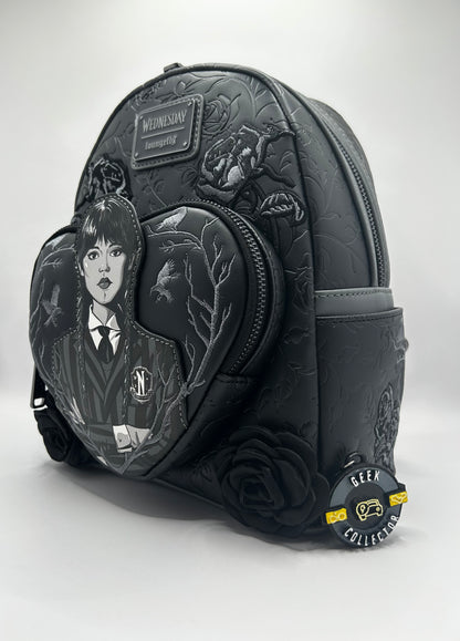 Mini Mochila Loungefly: Merlina Addams - Academia Nevermore