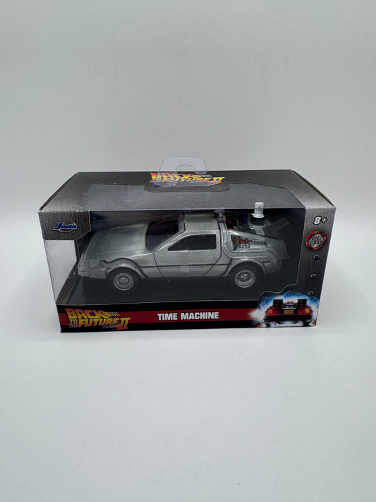 DeLorean Time Machine - Back to the Future Part II 1:32