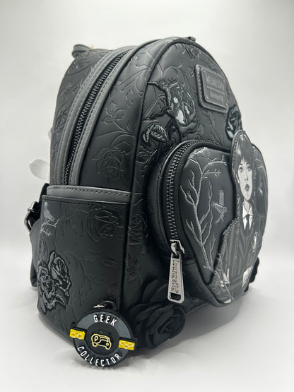 Mini Mochila Loungefly: Merlina Addams - Academia Nevermore
