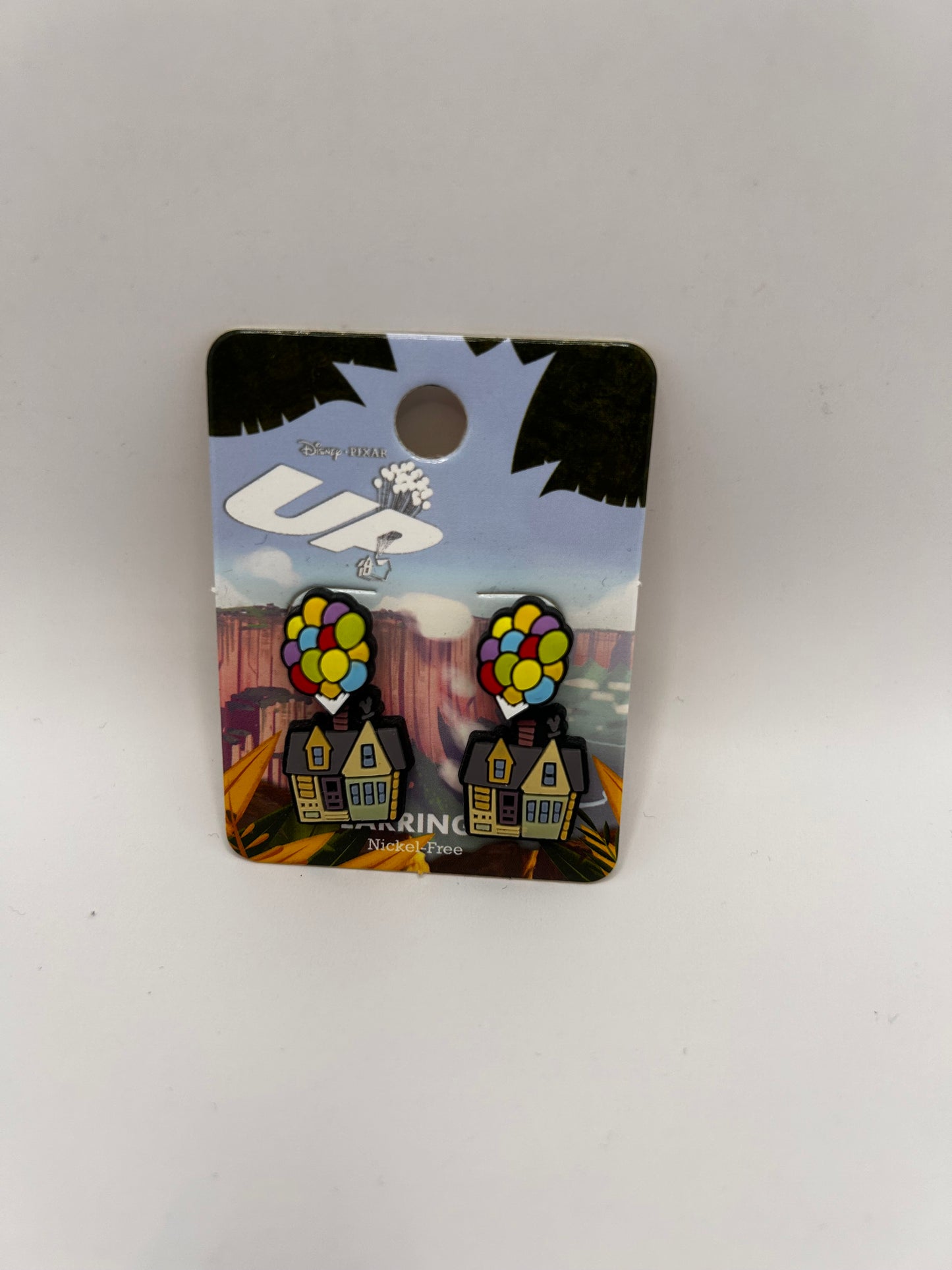Aretes Disney Pixar: La Casa de "Up" con Globos – Edición "Adventure is Out There"