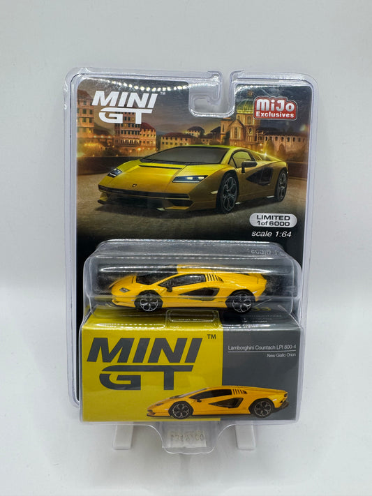 MINI GT - Lamborghini Countach LPI 800-4