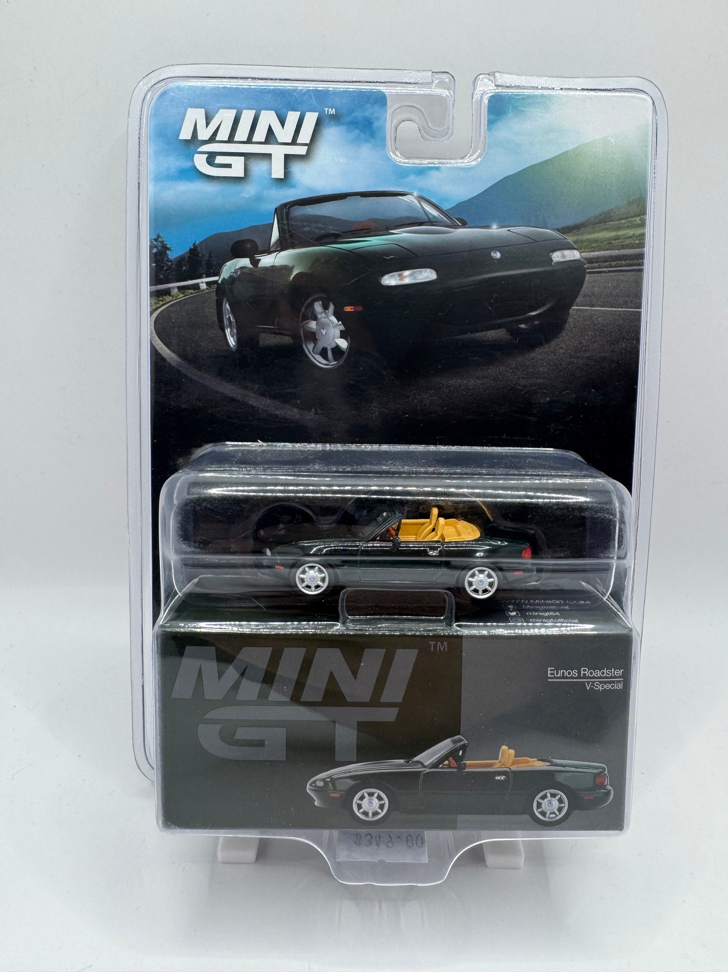 Mini GT: Eunos Roadster V-Special - Classic British Green