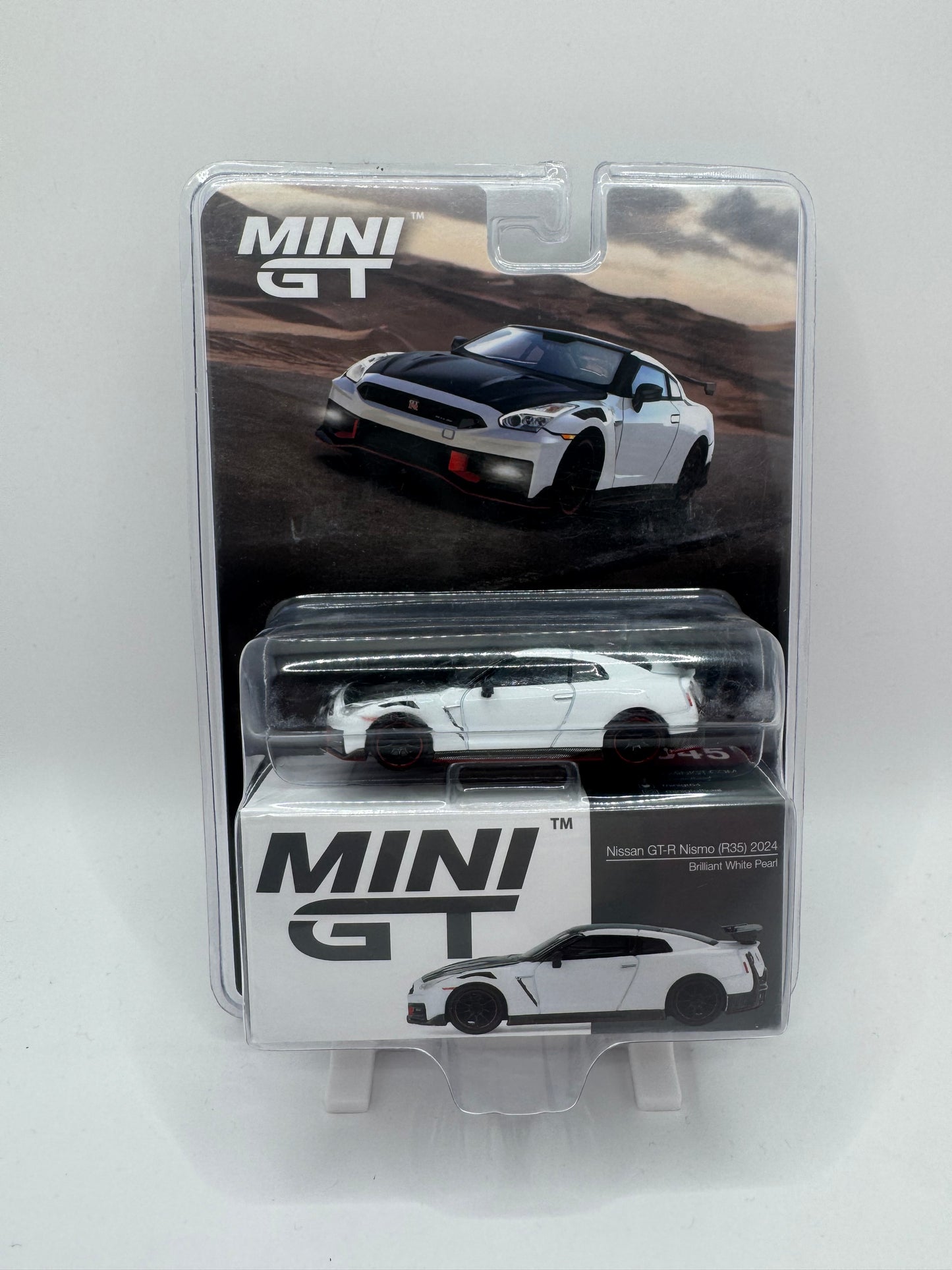 Nissan GT-R Nismo (R35) 2024 - Brilliant White Pearl
