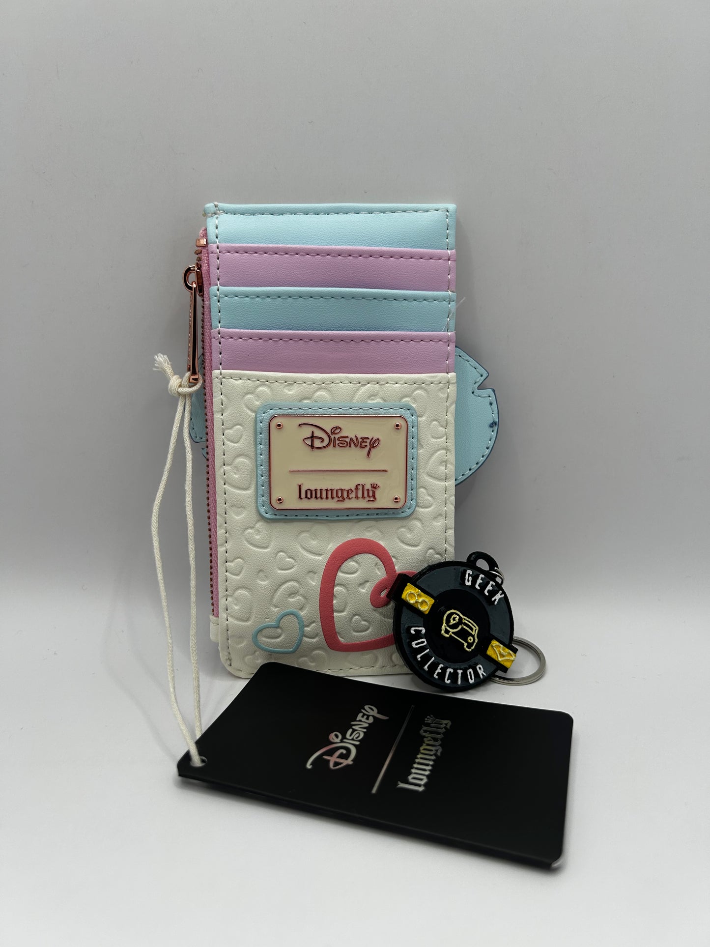 Tarjetera Loungefly: Stitch "Be Mine" – Edición Especial de San Valentín